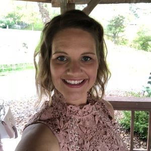 Meet your Posher, Abbey